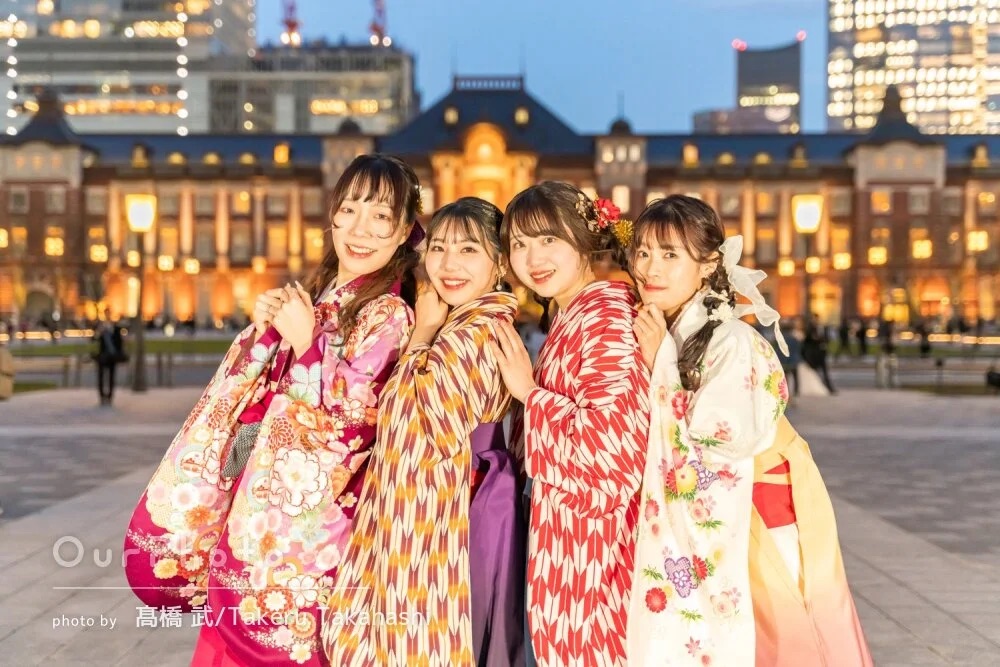 都会の光に包まれて二十歳のハレの日を彩る