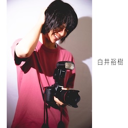 1
                                    位のフォトグラファー