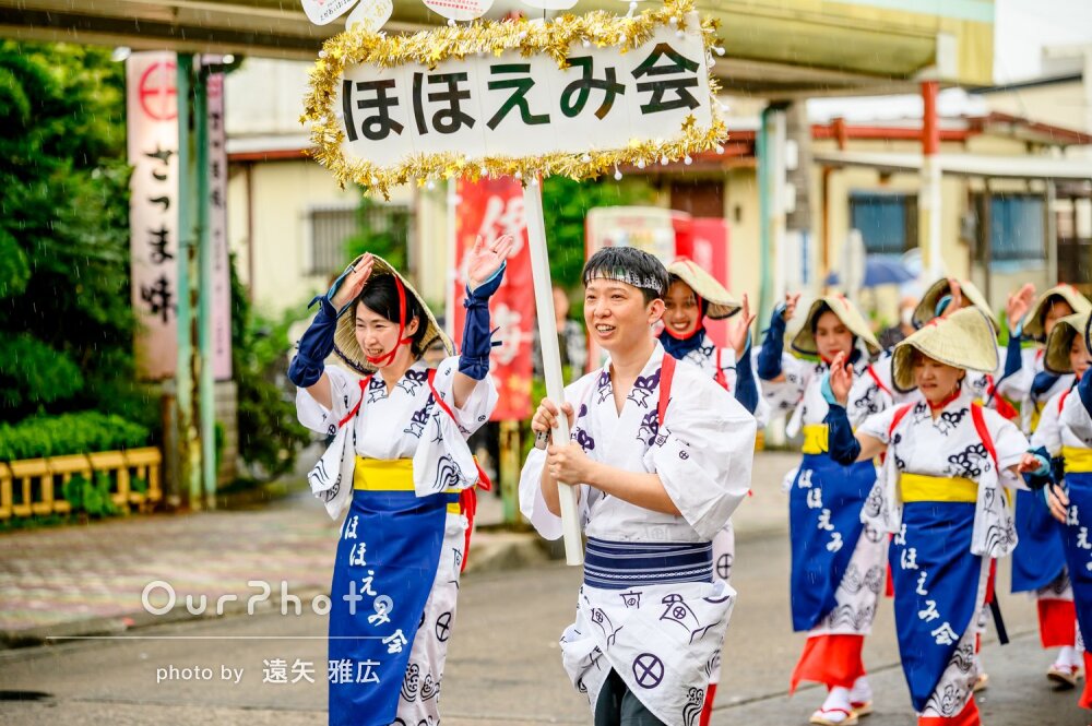 お祭りの賑やかさ伝わる！楽しく踊って笑顔が溢れるイベントフォトの撮影