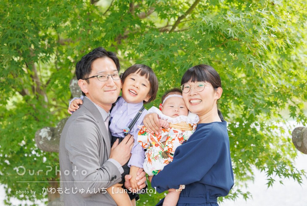 「笑顔の写真もたくさん撮影」自然な表情！神社で女の子のお宮参りの撮影