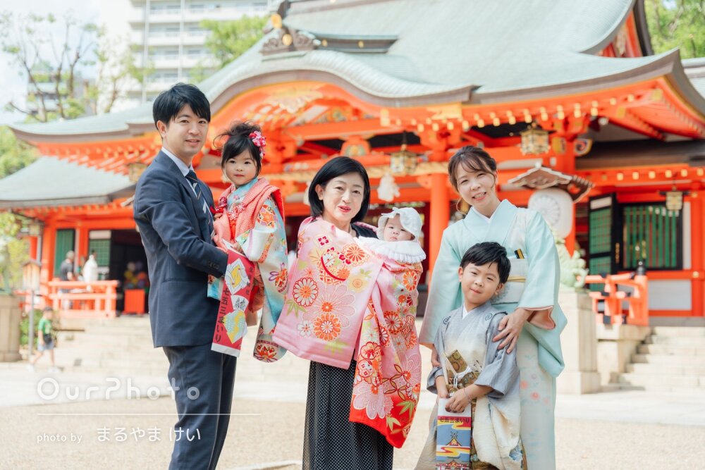 「素敵な写真ばかり」仲良し三兄妹の晴れ姿が境内に映える！七五三の撮影