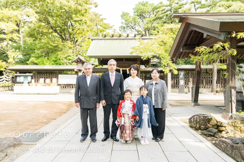 「爽やかでとても素敵」カッコいい羽織袴姿！祖父母と一緒に七五三の撮影