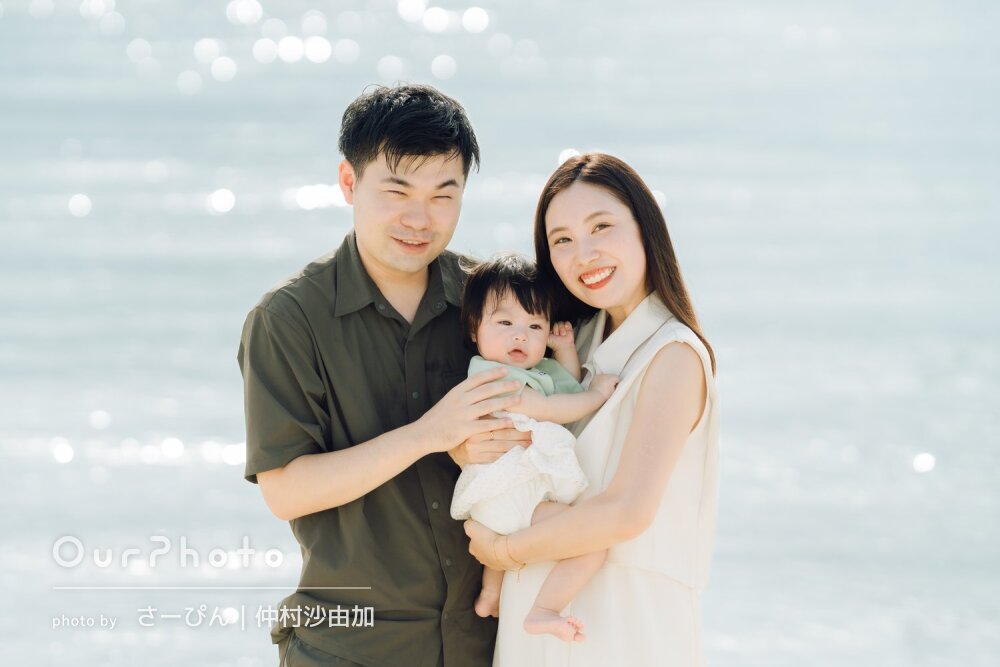 「特別な瞬間を綺麗な海と一緒に」新婚旅行で訪れた場所で家族写真の撮影