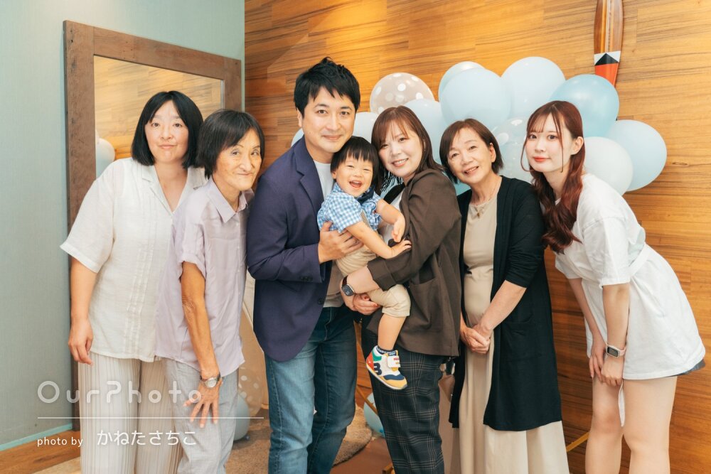 「仕上がりの写真もどれも素敵」笑顔溢れる2歳バースデーフォトの撮影
