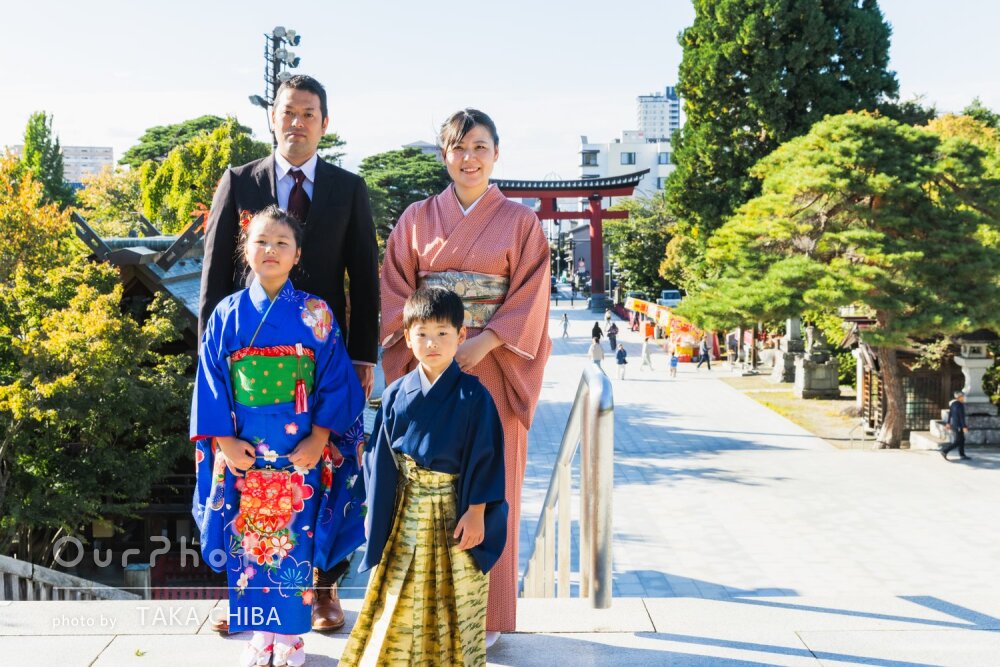 「子供達が飽きさせない工夫」晴れ着姿が色鮮やか！姉弟の七五三の撮影