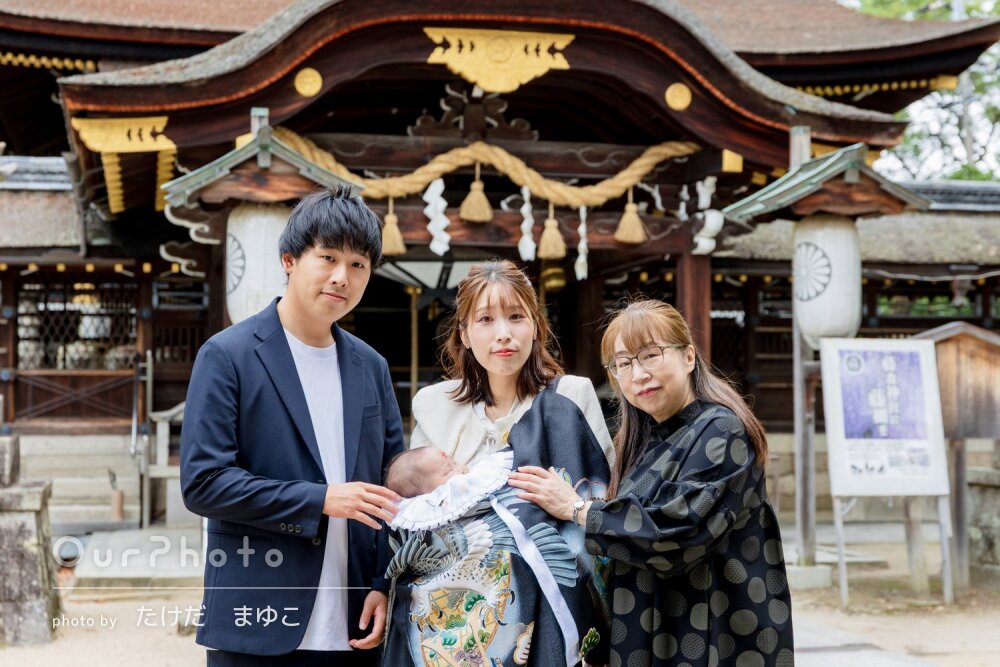 「出会いに感謝」リピーター様！神社で和やかに男の子のお宮参りの撮影