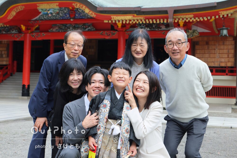 「みんなが良い表情」ご両家揃って男の子の成長をお祝い！七五三の撮影