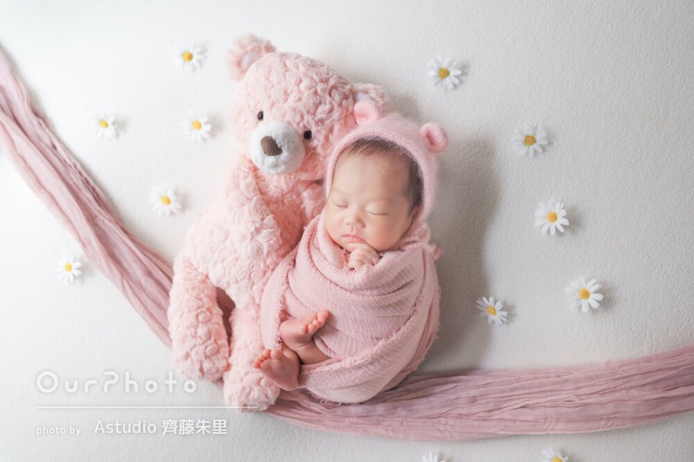 「おしゃれで可愛くて宝物」ご自宅で柔らかなニューボーンフォトの撮影