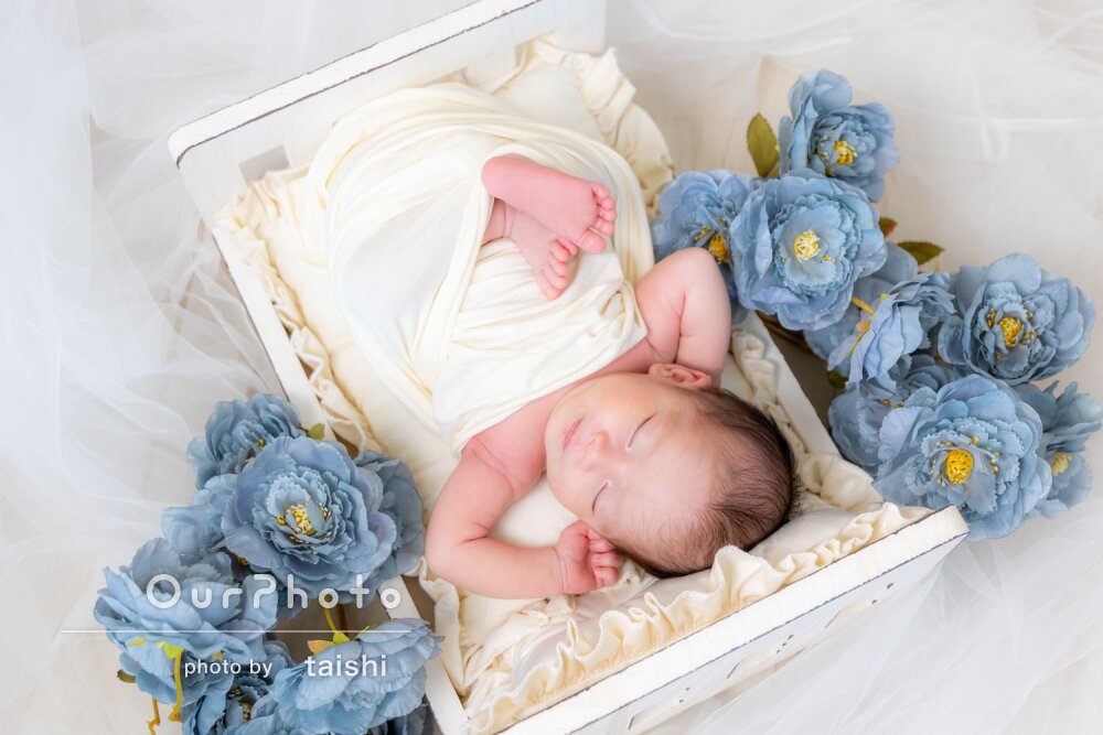 「いろんなパターンの写真を撮って」自宅でニューボーンフォトの撮影