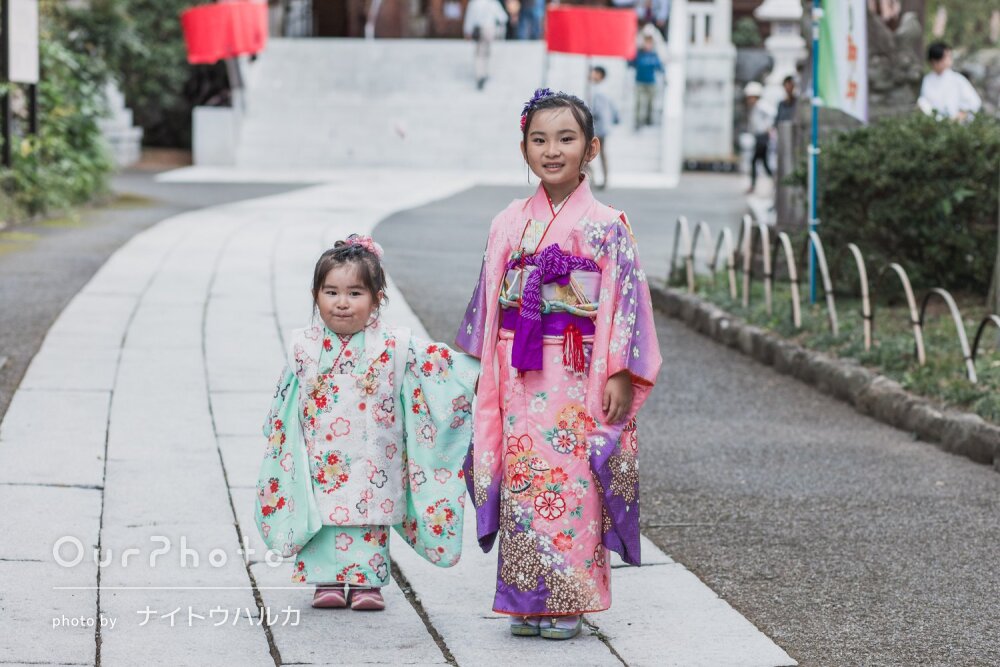 「イメージ通り」境内に映える華やかな着物姿！姉妹で仲良く七五三の撮影