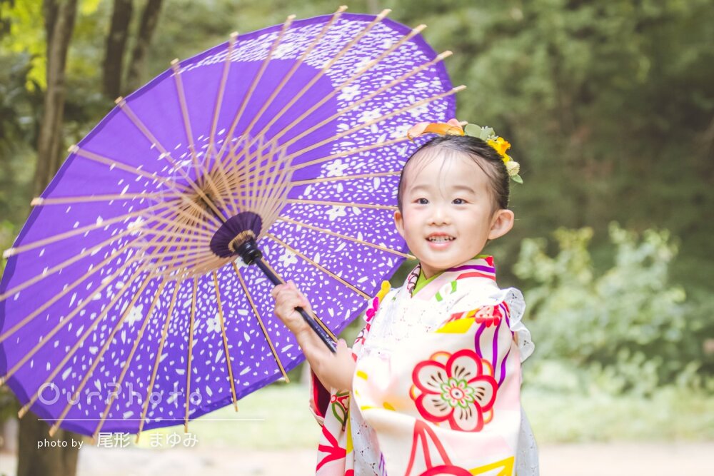 レースの被布姿でお洒落に！3歳女の子の可愛い表情詰まった七五三の撮影