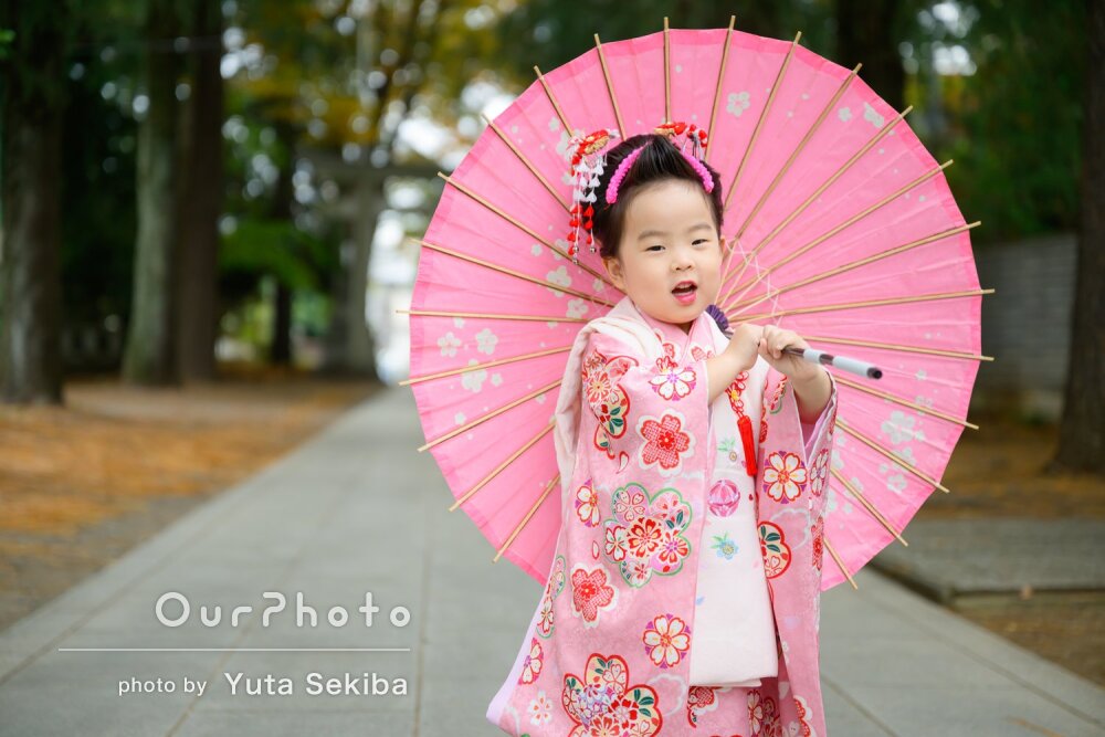 「自然な表情や仕草をたくさん」桃色のお着物が愛らしい七五三の撮影