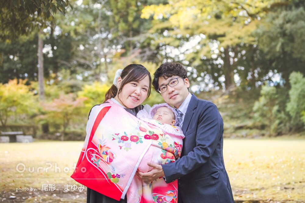 「出来るだけ周囲の人が写らないアングル」掛け着が映えるお宮参りの撮影