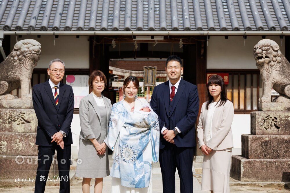 「思い出に残る素敵な写真」祖父母に囲まれて和気藹々としたお宮参り撮影