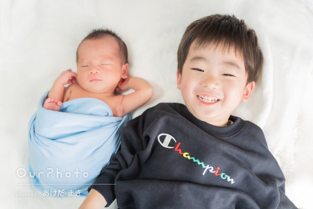 「思い出に残る写真がたくさん」リンクコーデでニューボーンフォトの撮影