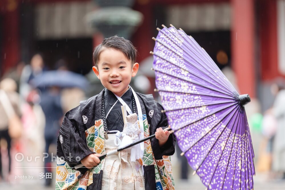 「笑顔の写真やキメ顔写真などたくさん」凛々しい袴姿で5歳の七五三撮影