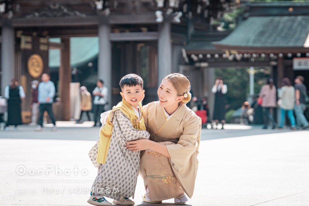 「今の時期ならではの写真を素敵に」元気いっぱいな男の子の七五三の撮影