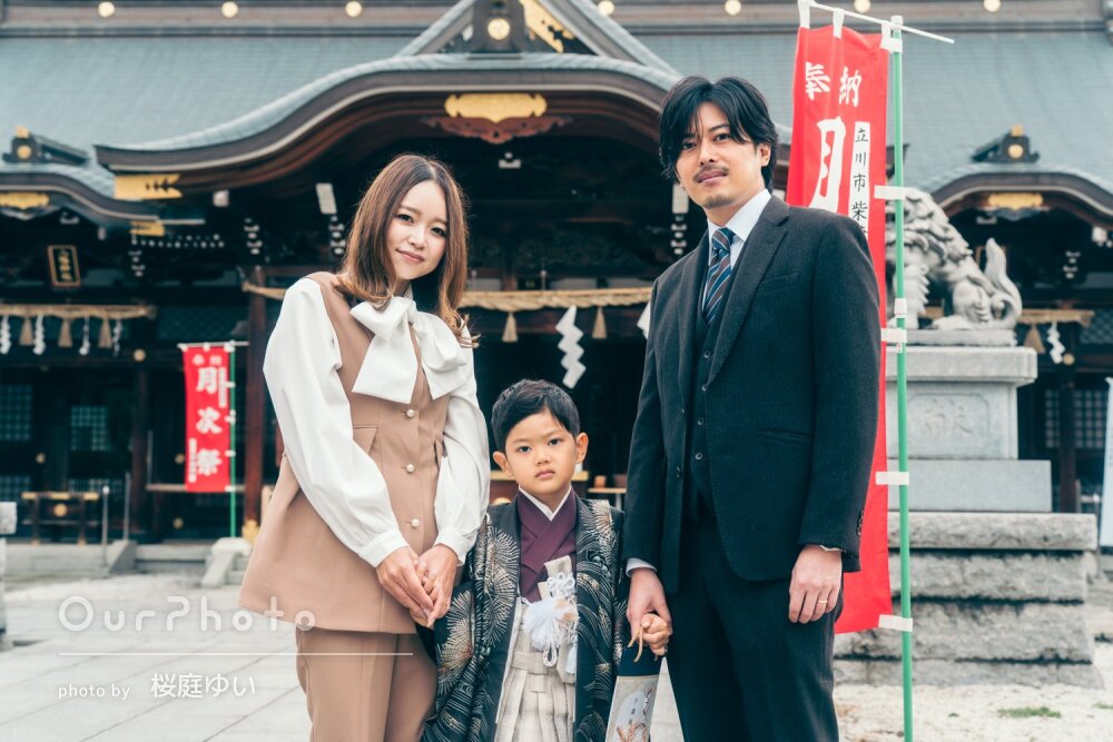 「笑顔の写真も撮ることができた」神社で和装の5歳男の子の七五三の撮影