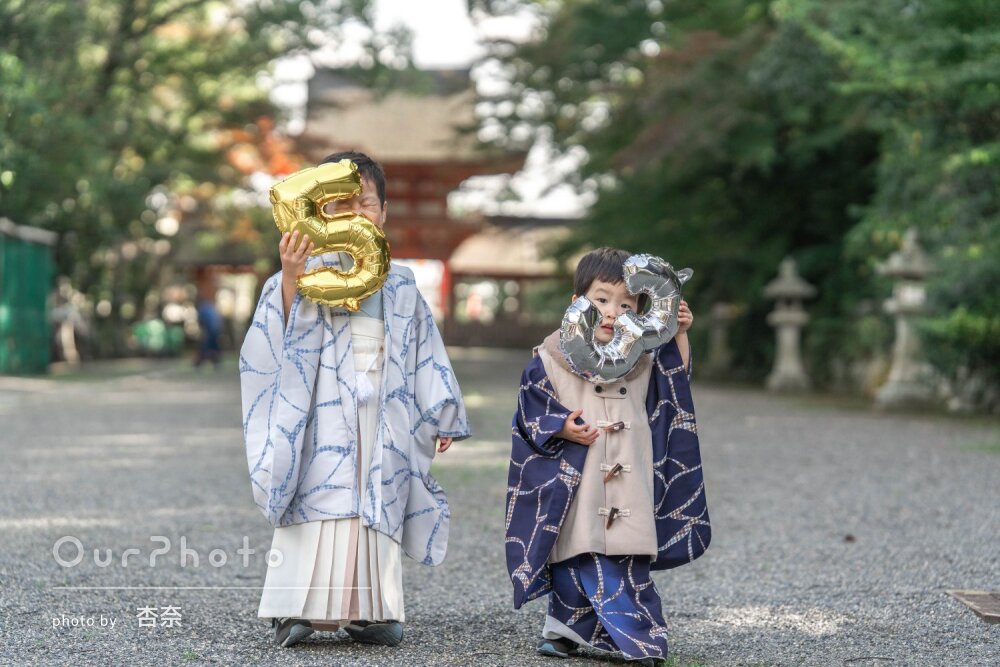 「子供たち自身が自然な雰囲気」兄弟で楽しそうな雰囲気の七五三の撮影