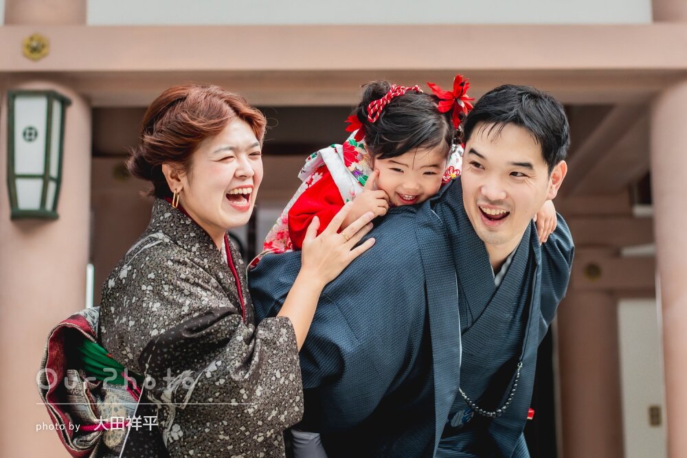 「仲良く賑やかなシーンを」ニコニコ笑顔で楽しさ伝わる七五三の撮影