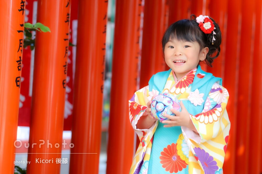 「最後はリラックスして」カラフルな着物姿！笑顔が可愛い七五三の撮影