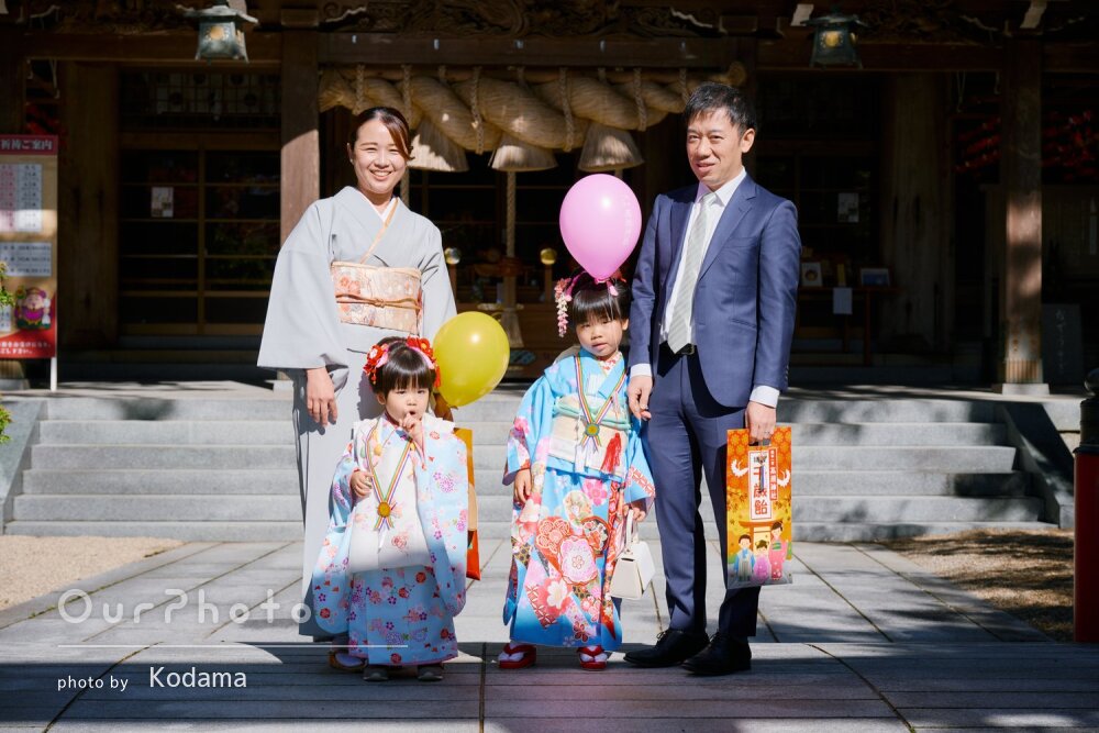 「2人の表情が映されて」自然体な姿がかわいい！姉妹揃っての七五三撮影