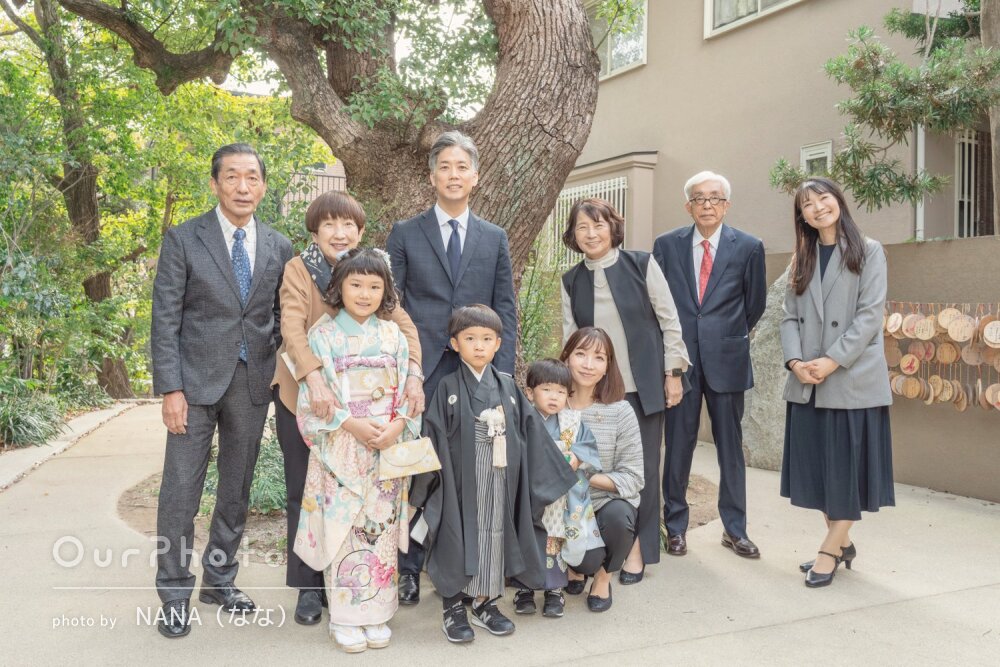 両家祖父母親戚一緒に総勢10名で賑やかに！和装で男女七五三の撮影