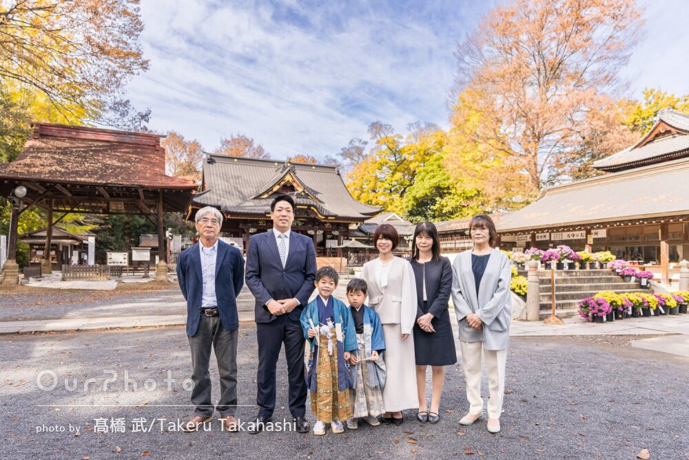 「思い出に残る1日に」元気いっぱい！兄弟揃って青い羽織姿で七五三撮影