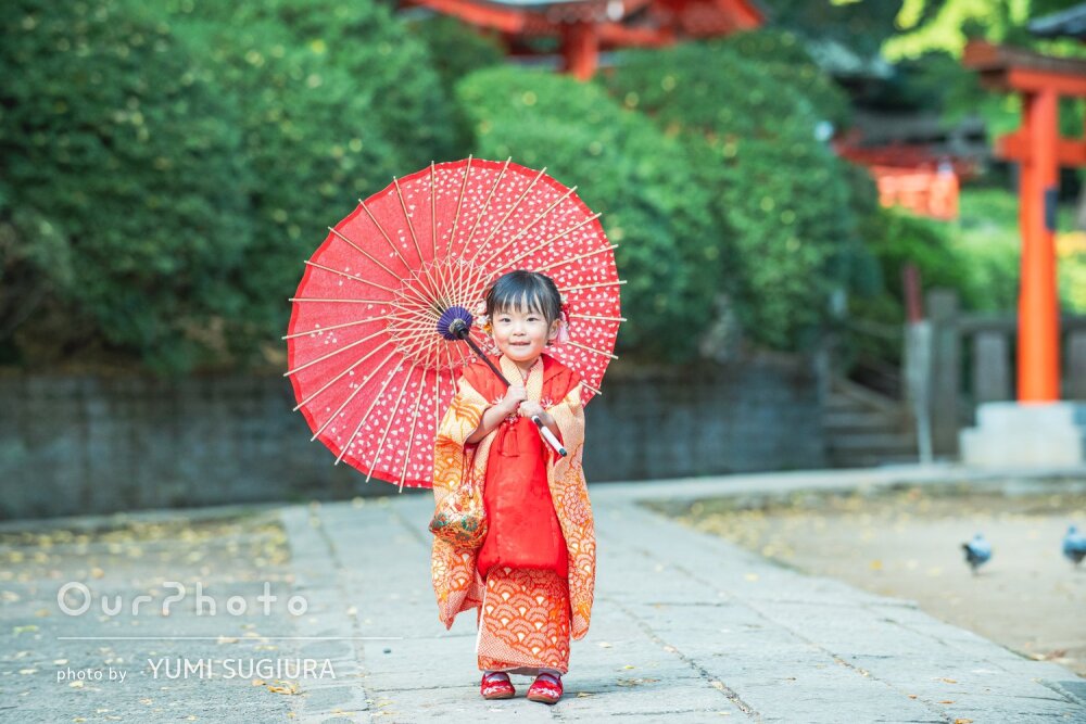 明るい仕上がりが素敵！自然で可愛い笑顔あふれる3歳の七五三の撮影