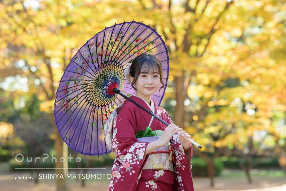 「見事な紅葉の中で」振袖姿が凛と美しい大切な節目の成人式写真の撮影