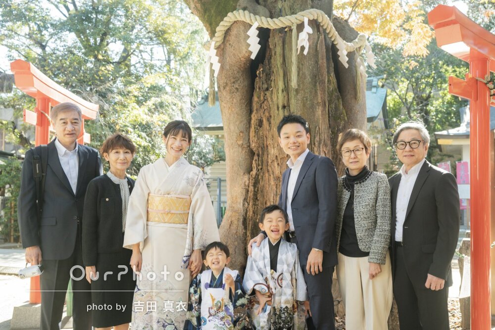 「子供達の自然に笑った写真がいくつも」兄弟で和装が素敵な七五三の撮影