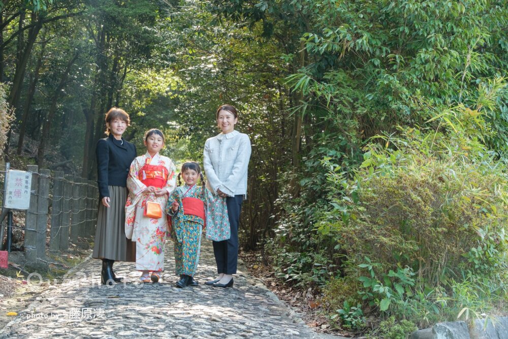 「素敵な思い出」愛らしい和装の自然体な姉妹！美しい紅葉と七五三の撮影