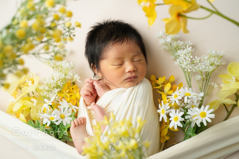 「いろんな表情が撮れて」自宅でオシャレなニューボーンフォトの撮影