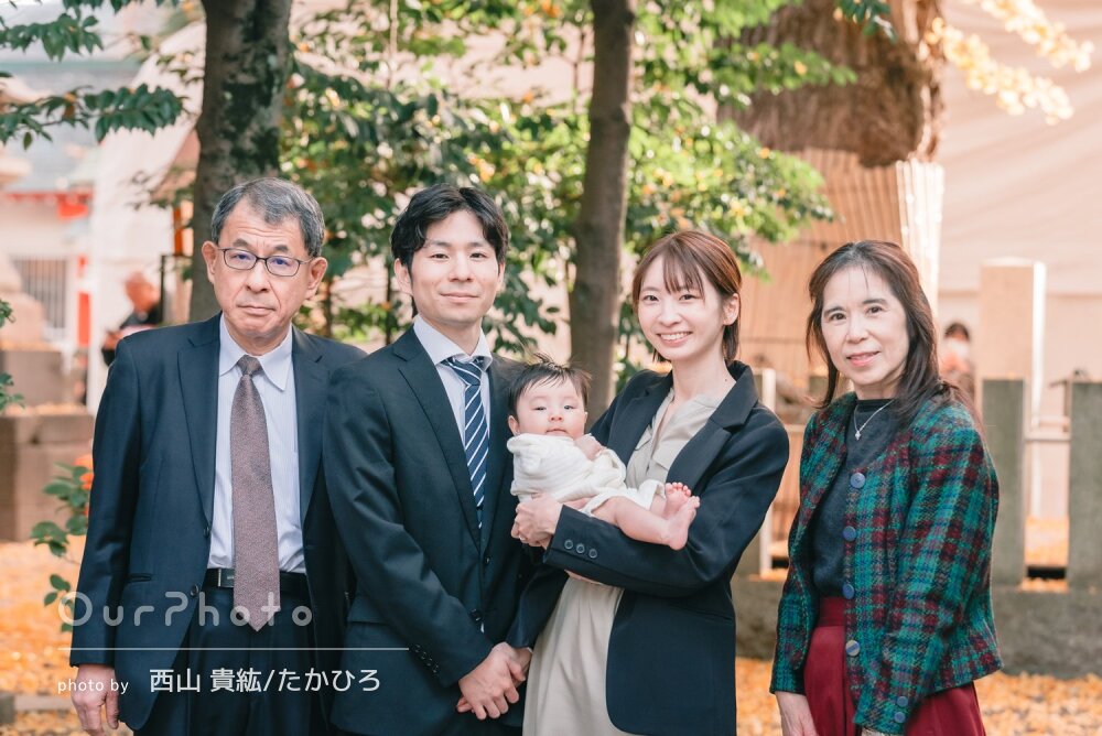 「大満足の仕上がり」銀杏が美しい神社で祖父母も一緒にお宮参りの撮影