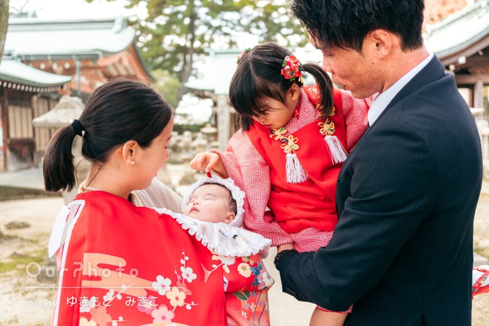 「大変満足」お姉ちゃんも和装で参拝！赤い産着が映えるお宮参りの撮影
