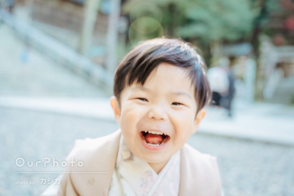 「可愛らしくお気に入り」キラキラの笑顔が可愛い3歳男の子の七五三撮影