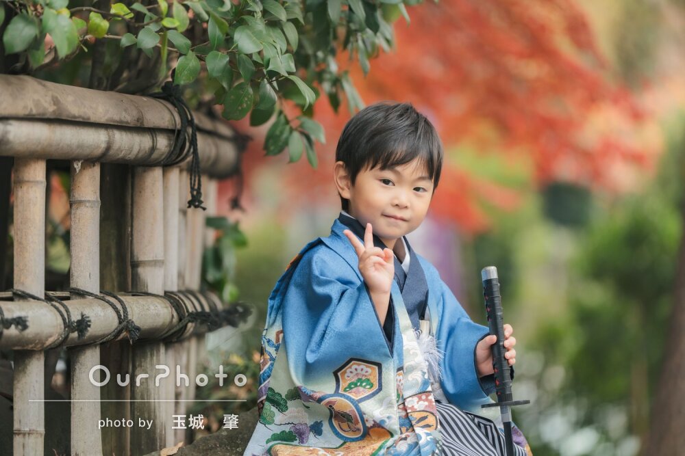 「あたたかい柔らかい雰囲気」紅葉した木々に和装姿が映える！七五三撮影