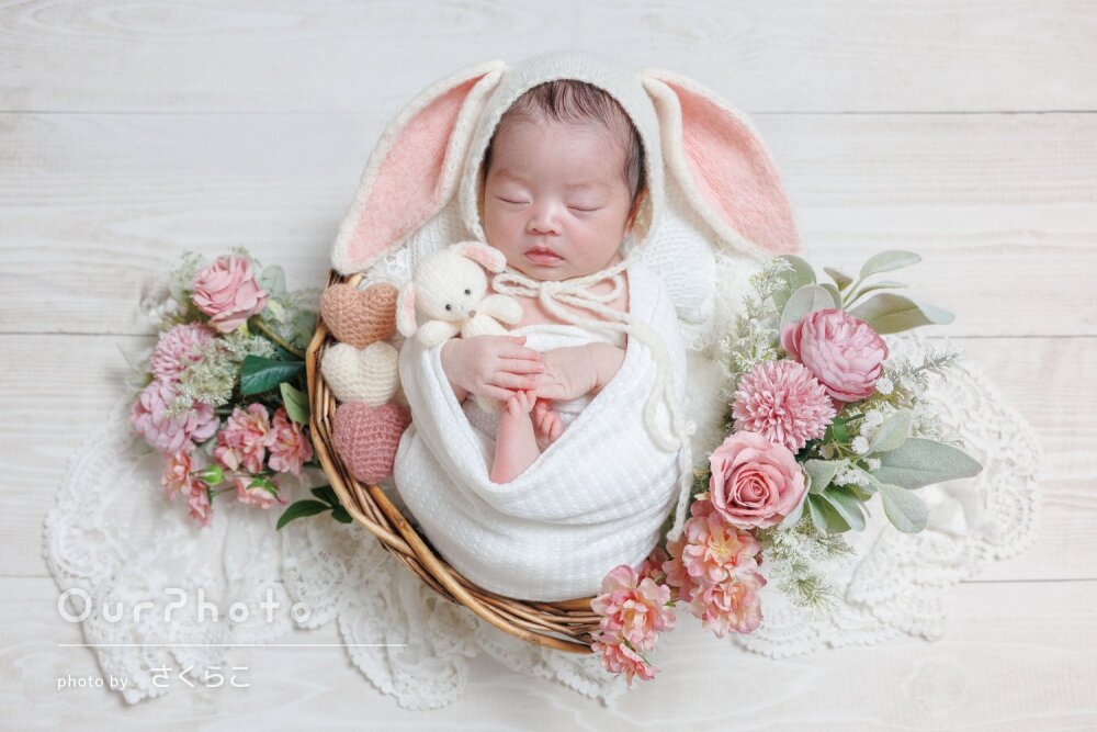 「たくさんのパターンの写真を撮って」いろんな小物でニューボーンフォト