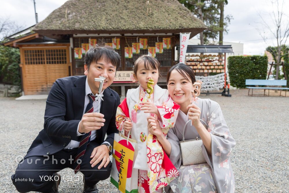 「自然な表情を引き出して」可愛らしい女の子の七五三とお宮参りの撮影