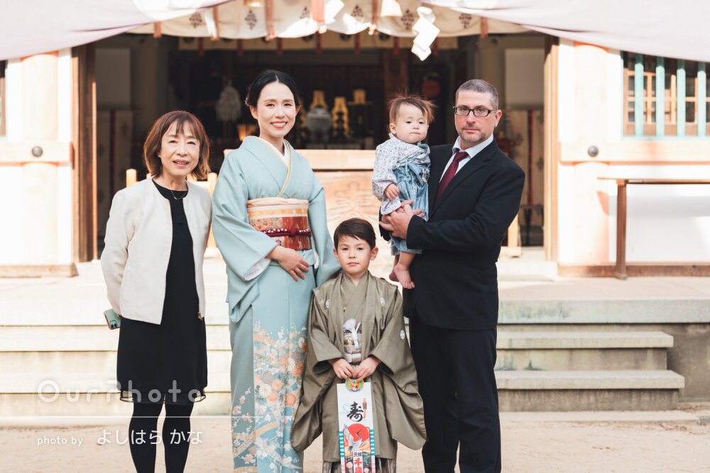 「とても素敵な写真」凛とした和装の男の子！祖母も一緒に七五三の撮影