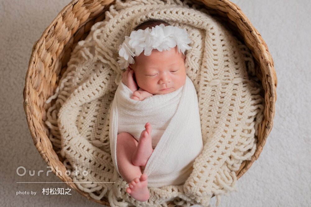 「丁寧にスムーズに撮影」自宅で季節感あるニューボーンフォトの撮影