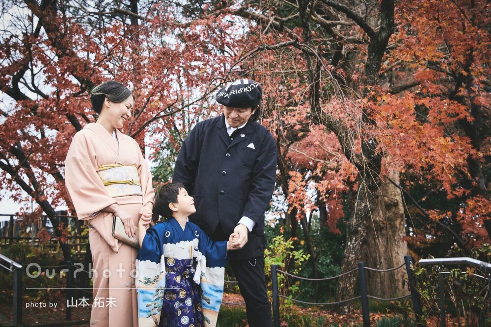 「とても良い記念になりました」精悍な袴姿！紅葉を背景に七五三の撮影