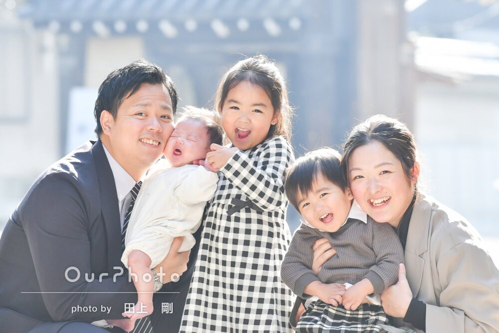 「笑って撮れてよかった」幸せな笑顔あふれる記念のお宮参りの撮影