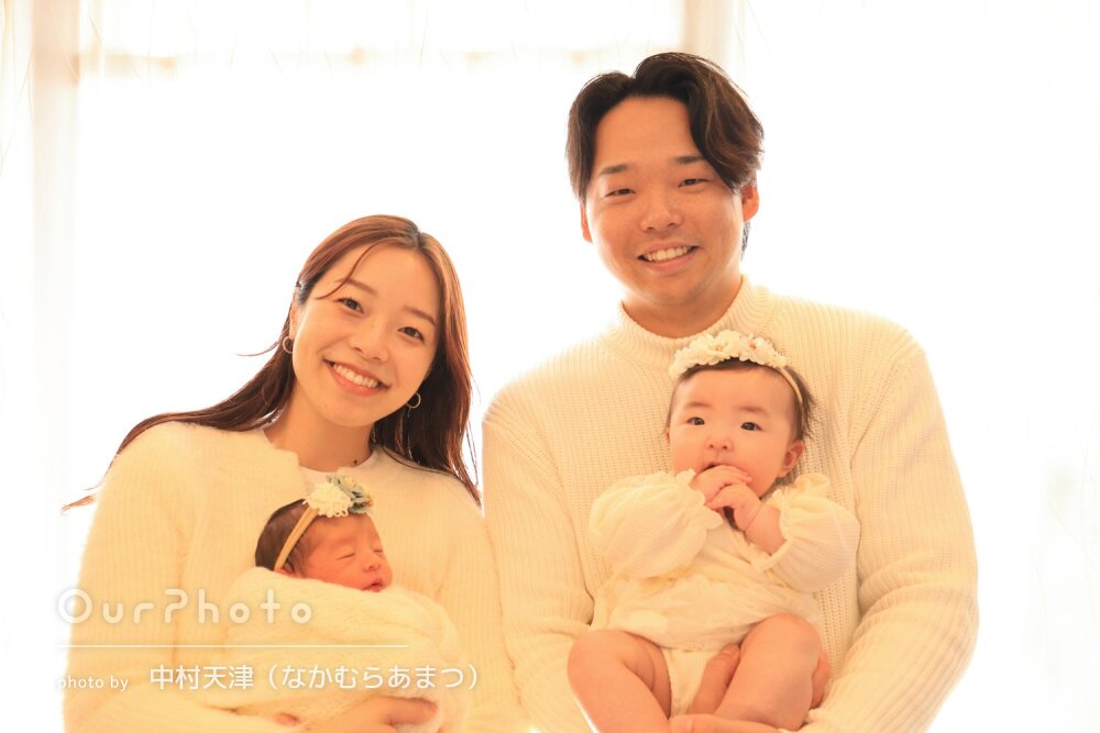 「すごくいい思い出」ホワイトリンクコーデでニューボーンフォトの撮影