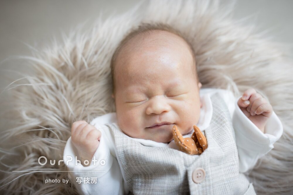 「希望をすべてかなえて」家族の思い出に残るニューボーンフォトの撮影