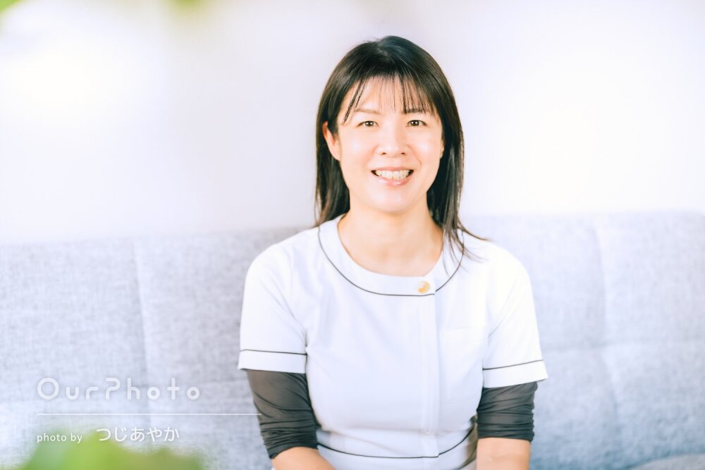 「和やかな雰囲気」自然な笑顔がステキな女性プロフィール写真の撮影
