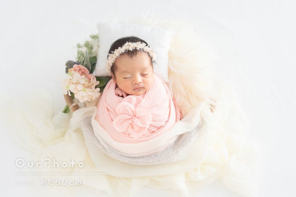 「本当によい思い出」柔らかな仕上がりで可愛いニューボーンフォトの撮影