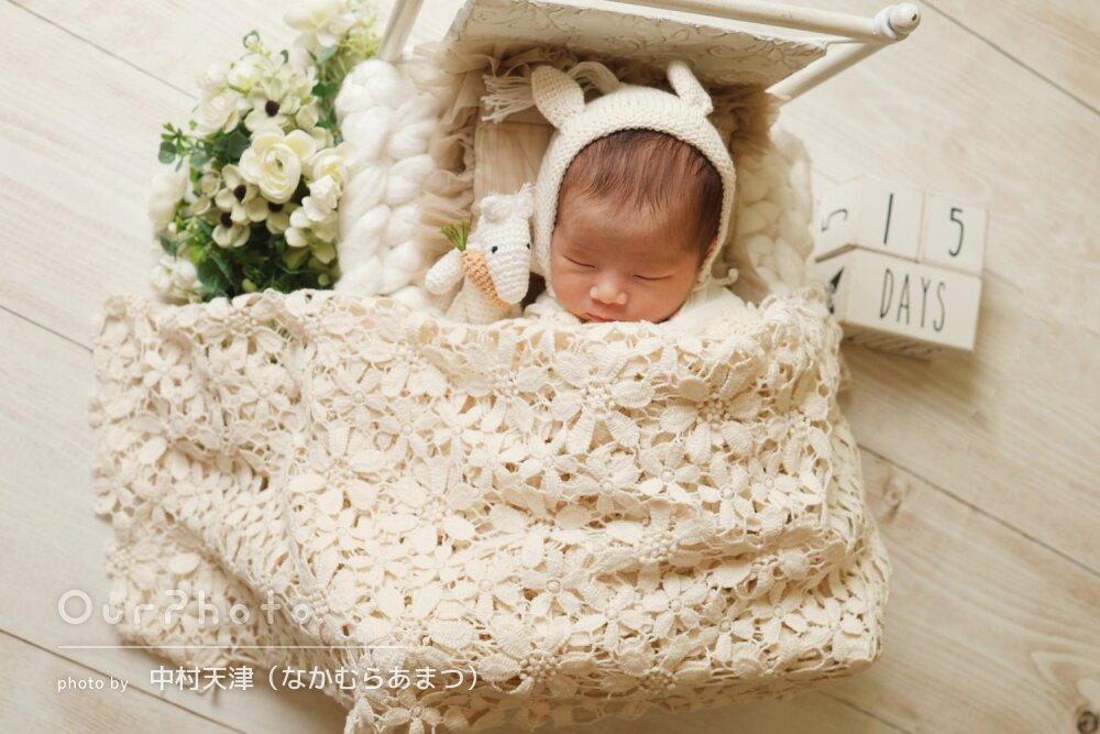 「貴重な時期のお写真」自宅で可愛い白コーデのニューボーンフォトの撮影