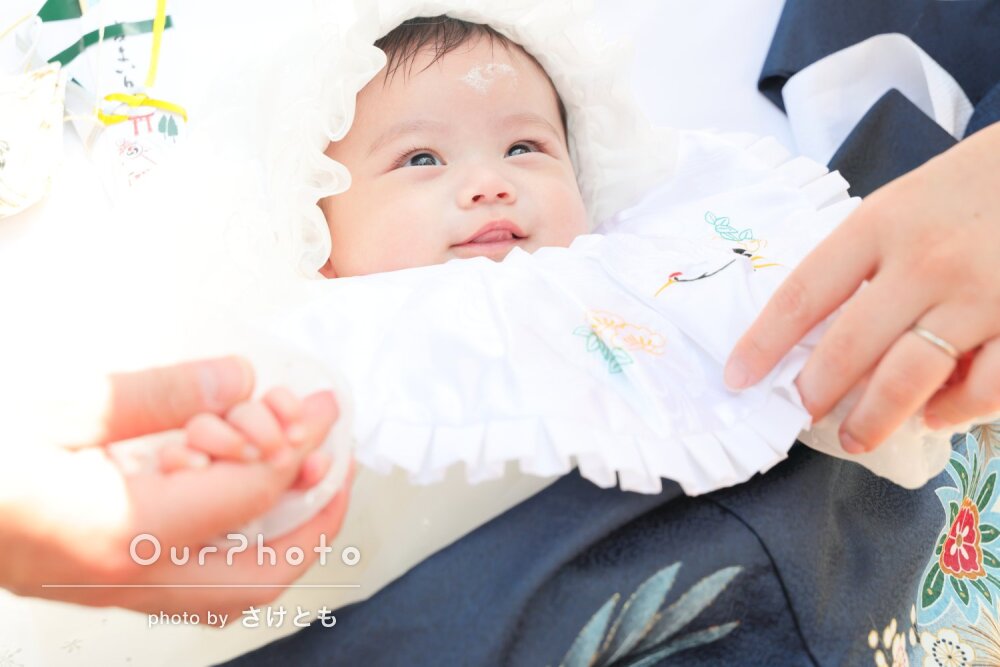 「和やかでスムーズ」ベビードレス姿がキュートなニューボーンフォト撮影