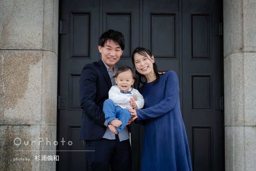 「素敵な思い出」リンクコーデで仲良く！雨の日の1歳誕生日記念の撮影